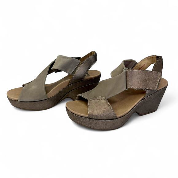 Earth Women's Khaya Kendi Wedge Sandal 8.5 Metal Alloy Copper Comfort Sandals - Picture 11 of 11